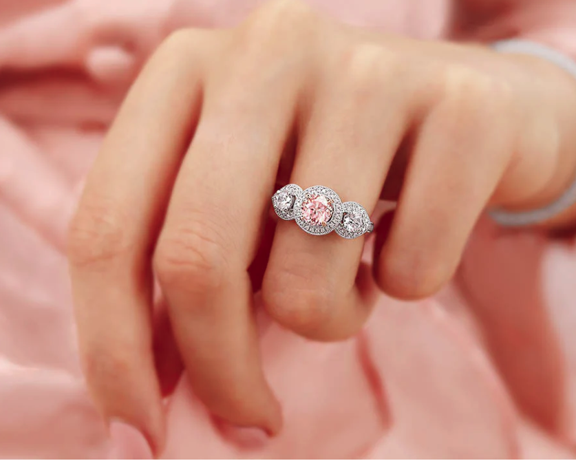 Rarity, romance and feminine confidence. Discover why Pink Diamonds are shaping luxury trends across the UK.