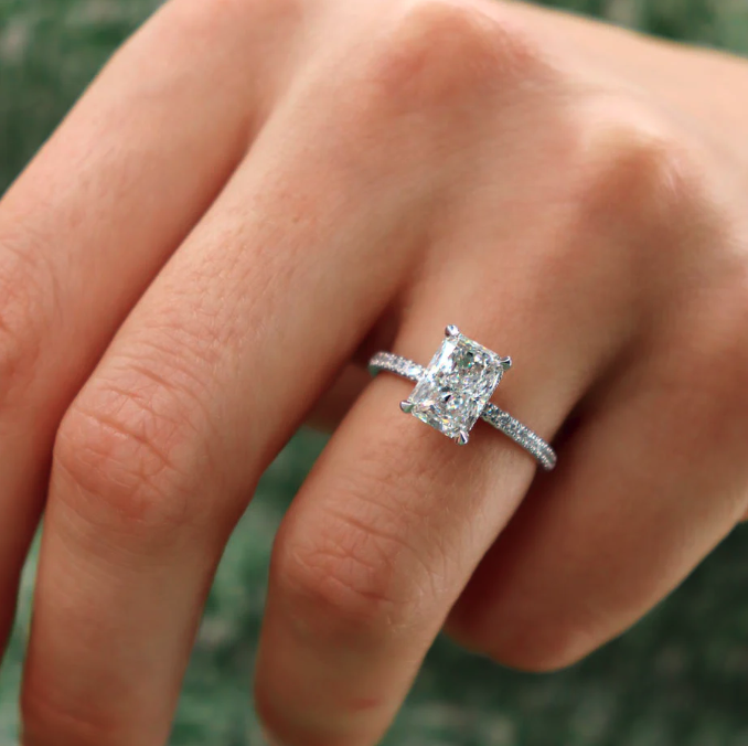 Ethical Sustainable Affordable Lab Grown Diamond and natural diamond Engagement Rings UK