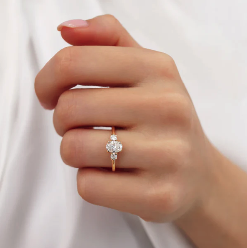 Ethical Sustainable Affordable Lab Grown Diamond and natural diamond yellow gold and white gold Engagement Rings UK